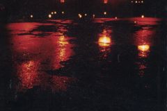 Lampions über dem Teich